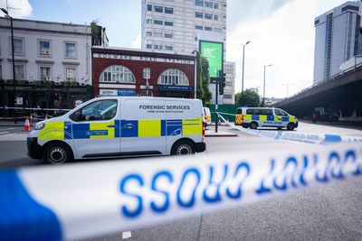 ‘Wild West’ scenes saw Porsche driver stabbed to death during knife fight, court told
