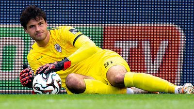 Senne Lammens Reveals Why He Snubbed Premier League Rival for Man Utd