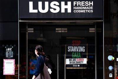 Lush closes all UK stores for one day in protest over Gaza