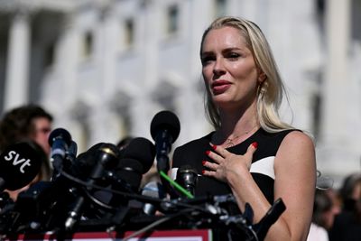 Epstein Victims Compiling List Of Sexual Abusers