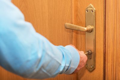 What Can Happen If You Leave Your Front Door Unlocked in Broad Daylight?