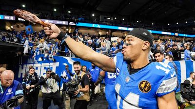 Lions' Amon-Ra St. Brown Defends Division Rival QB From Critics on Podcast