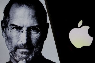 Kevin O'Leary Once Revealed How Steve Jobs's Obsession With Fonts Spawned A Classroom Blockbuster And Taught Him A Key Business Lesson