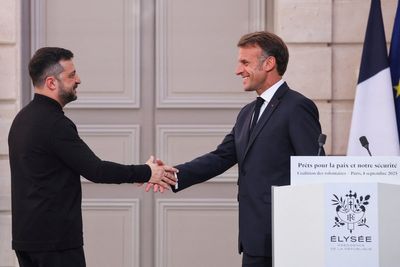 Ukraine-Russia war latest: Trump issues warning to Europe as Macron confirms 26 countries have pledged troops