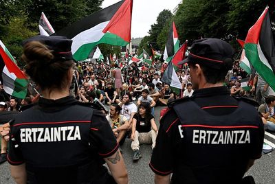 'We hope decisions will be taken quickly' - Vuelta a España organisers remain cagey about continuing participation of Israel-Premier Tech squad after stage partly suspended due to pro-Palestine protests