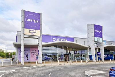 Currys boasts of rising sales thanks to AI and a hot summer