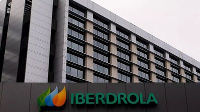 Trump plans to block two Iberdrola wind farms off Massachusetts coast