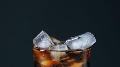 Artificial sugar alternatives, such as sweeteners, may make your brain age faster, study finds