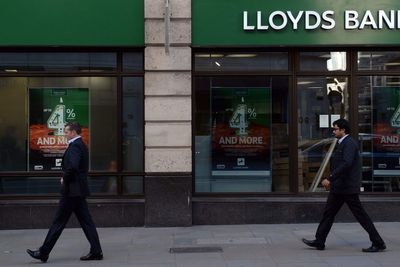 Thousands of Lloyds jobs at risk as bank launches ‘high-performance’ strategy
