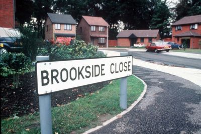 Comedy legend to make Brookside return for Hollyoaks crossover episode