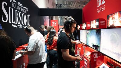 Nine years of waiting pays off as Hollow Knight: Silksong finally drops, immediately breaks the entire gaming internet