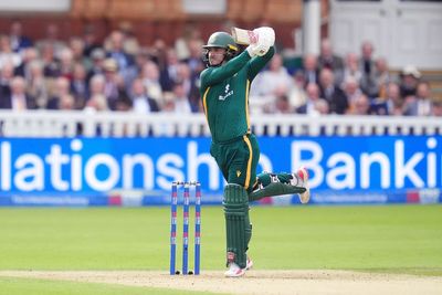 England face record run chase to set up decider as South Africa score 331