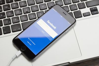 Why Are Some Seniors Deleting Facebook Without Telling Anyone?