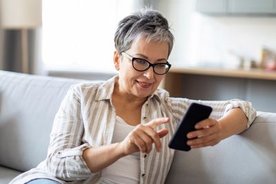 What Happens When You Forget to Log Out of Your Banking App?