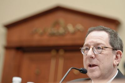 Northwestern president announces resignation following tenure marked by White House tension