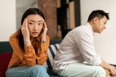 8 Relationship Habits Men Think Are Fine—But Secretly Push Women Away