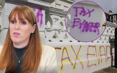 Angela Rayner’s lawyers deny giving her tax advice on flat in fresh blow to deputy PM in stamp duty storm