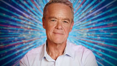 Stefan Dennis's shock Strictly winning odds revealed as early favorite emerges