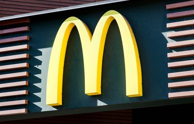 10 Things McDonald’s Workers Are Told to Keep Quiet About