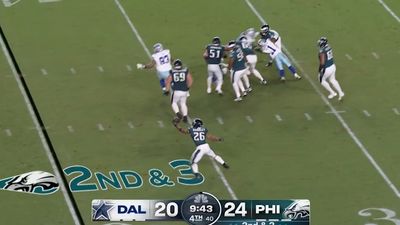 Saquon Barkley Starts Season With Most Impressive 5-Yard Gain You'll Ever See