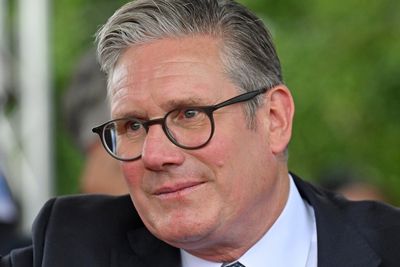 Cabinet reshuffle live: More changes to Starmer’s top team expected as minister reacts to Farage’s 2027 election claim
