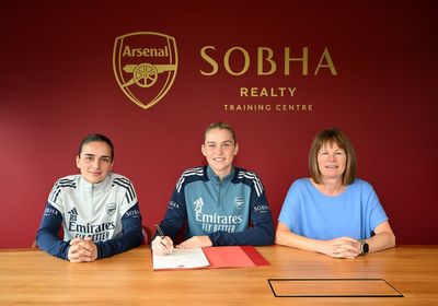 Alessia Russo signs Arsenal contract extension as new WSL season begins