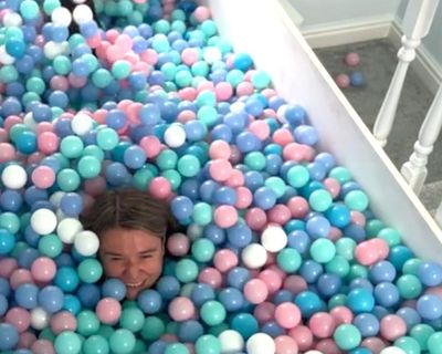 Digested week: ‘Nuclear’ Wintour should bunker down in Cara’s ball pit