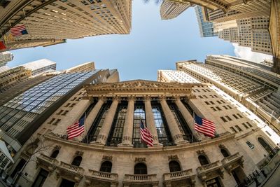 5 Stocks Retail Traders Couldn't Stop Talking About This Week— Here's How They Fared : GOOG, MSTR And More