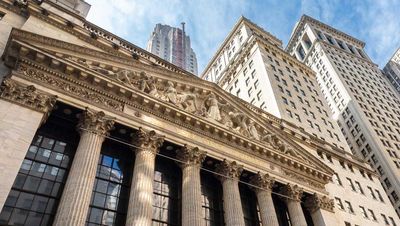 Stock Market Hits New Highs On Google, Broadcom, Jobs Report: Weekly Review