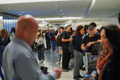 Biden wanted to pay travelers cash for flight delays. Trump just nixed the plan