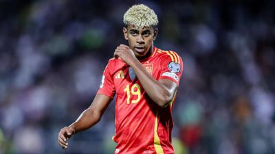 Barcelona Receive Lamine Yamal Injury Scare on International Duty
