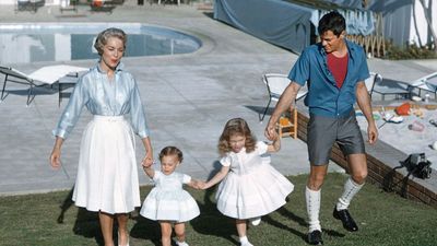 Patio seating was an art form at Jamie Lee Curtis's childhood home – 65 years later, the subtle curves of her poolside loungers still enchant us