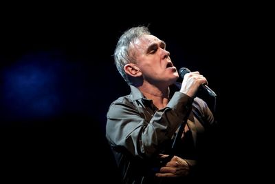 Morrissey says he has shut down email address shared to sell stake in Smiths