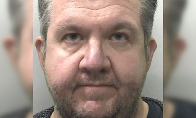 British surgeon accused of amputating his own legs in twisted fantasy about ‘removing parts of his own body’