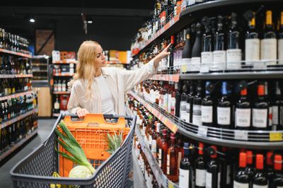 No Shopping Days: 5 Reasons You Should NEVER Shop At The Grocery Store on Saturday and Sunday