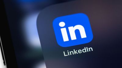 LinkedIn is forcing recruiters and executives alike to verify themselves