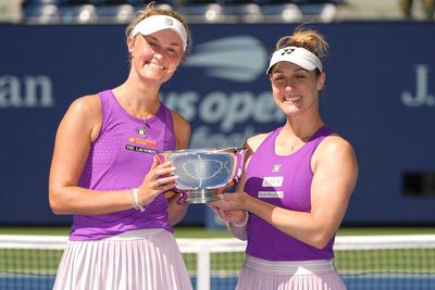 Gabriela Dabrowski lifts US Open title just over a year after battling cancer