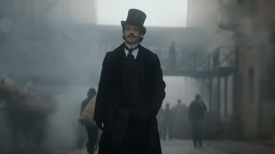This huge new Netflix show couldn't be more Peaky Blinders if it tried (and it sure is trying)