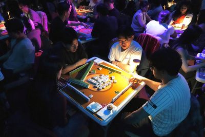 Mahjong nights draw young crowds to San Francisco bars and restaurants