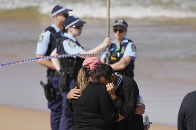 Shark attack kills surfer off Sydney beach in Australia