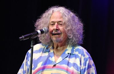 Turtles co-founder Mark Volman dies