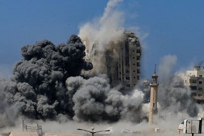 Teaching the deaf to survive in a silent war zone: How Gaza is even more dangerous when you can’t hear Israel’s missiles coming