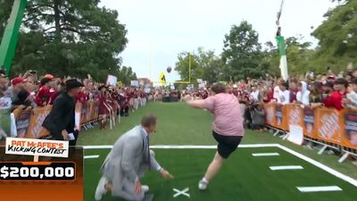 Oklahoma Freshman Drills Kick for $200k From Pat McAfee on 'College GameDay'
