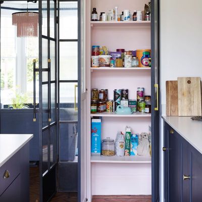Should you use a plastic or wooden chopping board at home? Here's why I think the answer is to use both