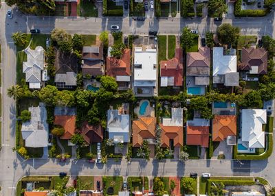 Mortgage rates plunge to 11-month low on Fed rate cut hopes, and many lenders may quote in the high 5% range