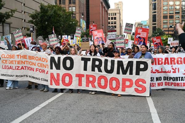 Trump news at a glance: Anxiety in Chicago as Trump plans to send troops; postal traffic into US drops 80%