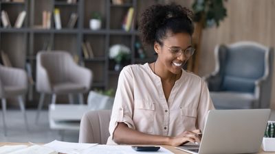 I Asked ChatGPT How To Retire by 50 on a Middle-Class Income — Here’s What It Said