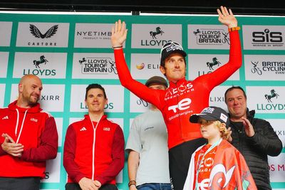 Geraint Thomas fights back tears as he ends his cycling career in Cardiff