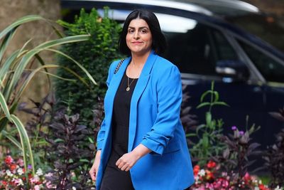 New home secretary hit with immediate crisis as small boat Channel crossings top 30,000