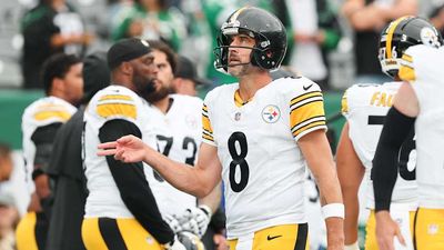 Aaron Rodgers Had Cocky Gesture After Beating Jets in Steelers' Season Opener